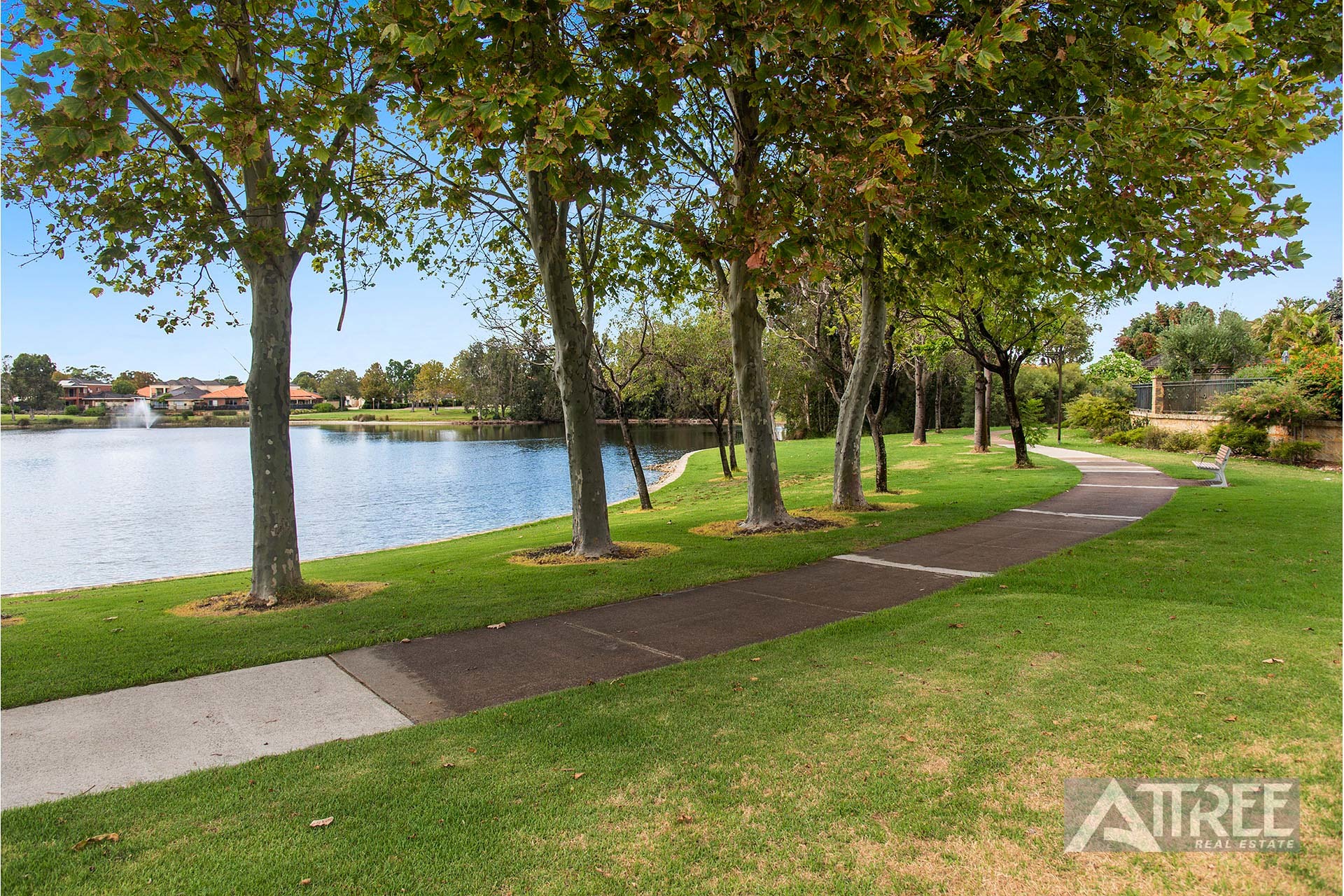 30 Illawarra Crescent, Canning Vale WA 6155