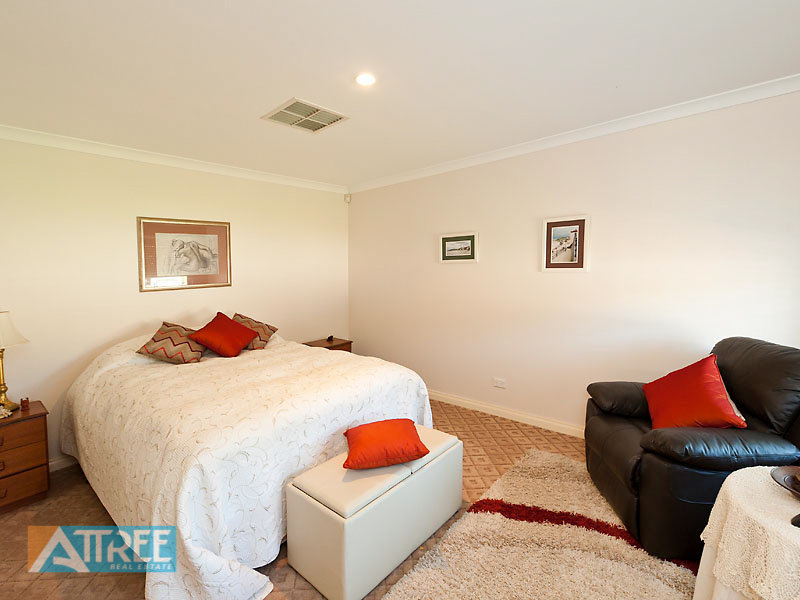 Listing image for 64 Totara Avenue, Canning Vale  WA  6155