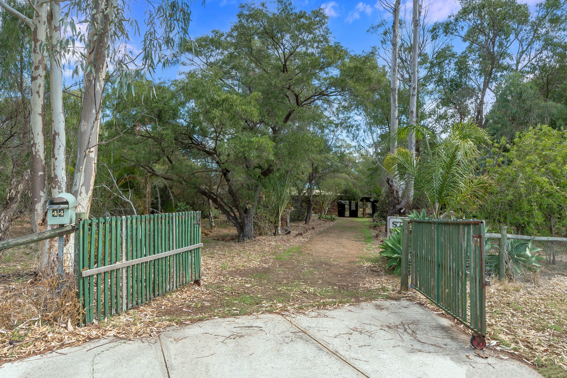 Listing image for 44 Crufts Way, Canning Vale  WA  6155