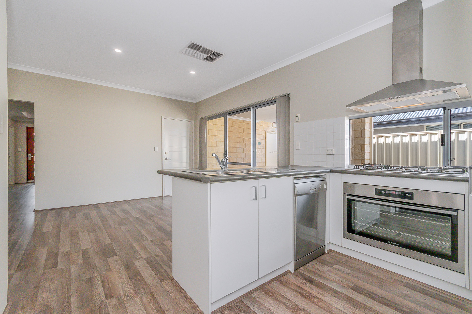 27A May Street, Gosnells WA 6110