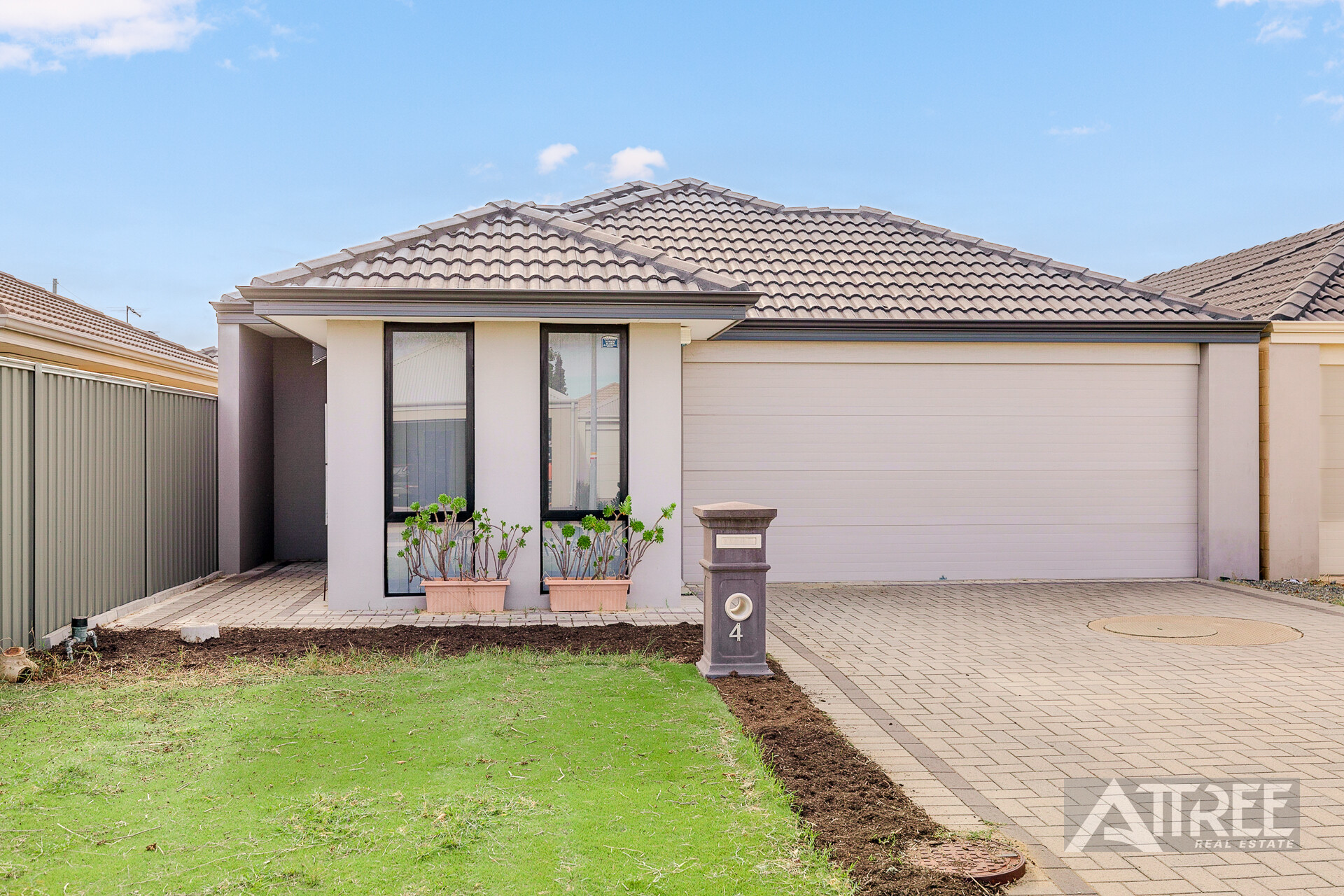 Listing image for 4 Tompkins Way, Harrisdale  WA  6112