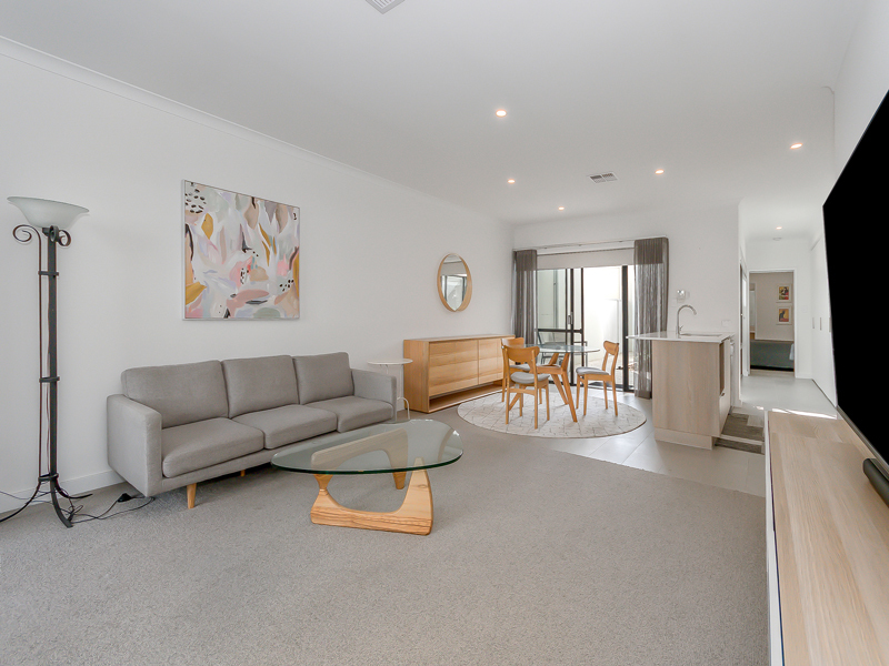 Listing image for 5 Catseye Walk, Treeby  WA  6164