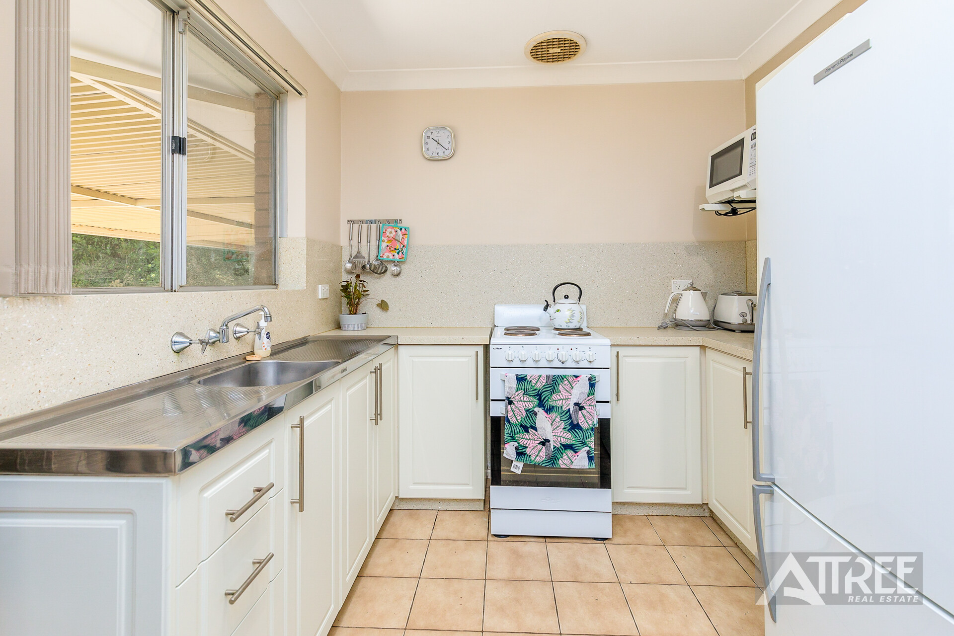 Listing image for 12 Watson Street, Gosnells  WA  6110