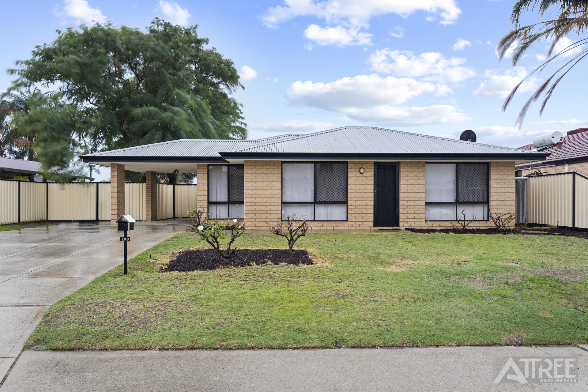 Listing image for 100 Lauterbach Drive, Gosnells  WA  6110