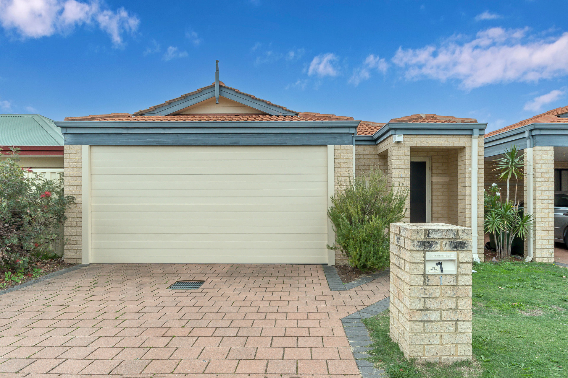1/10-12 James Street, Cannington WA 6107