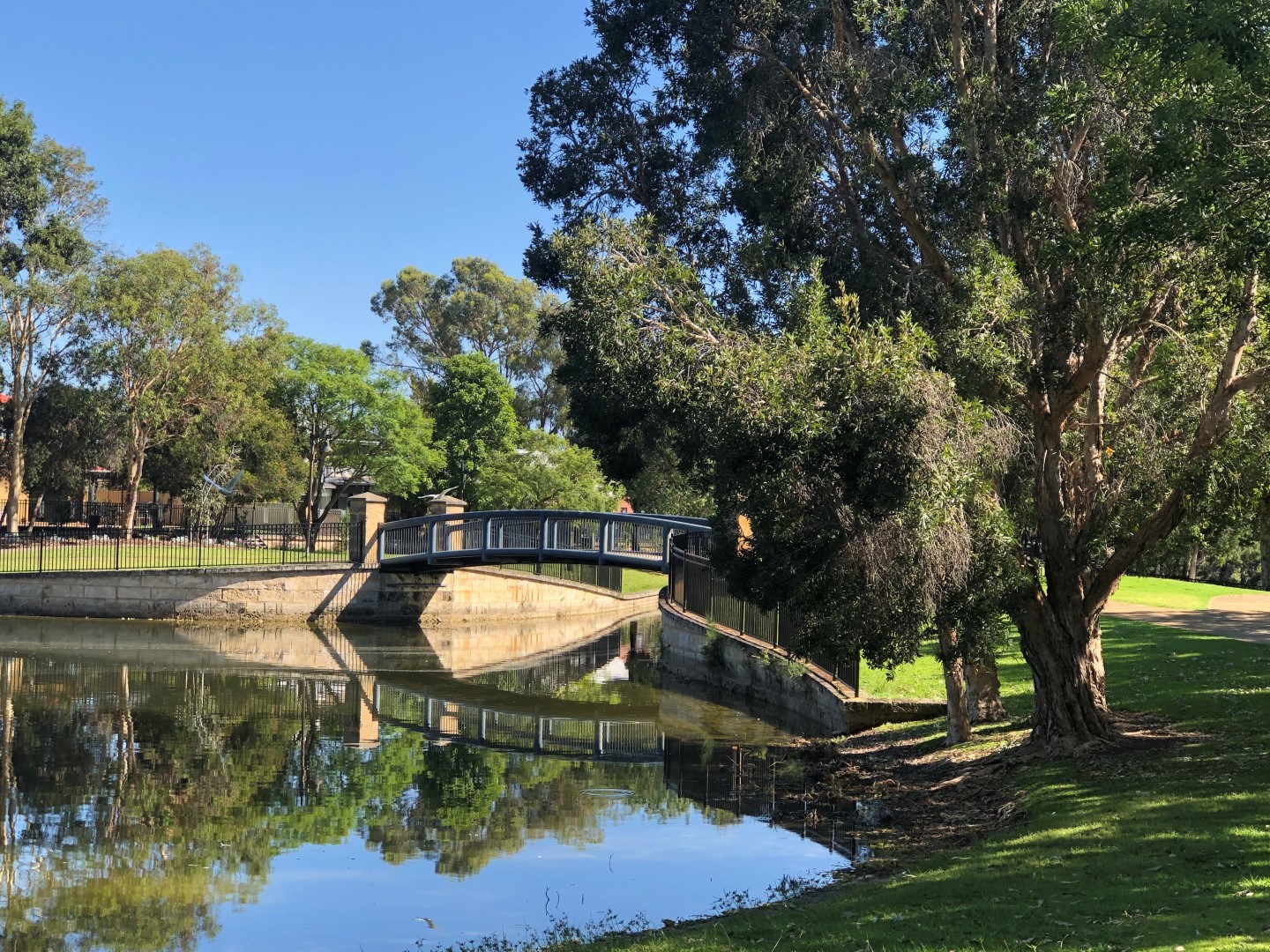 28 Roebuck Avenue, Canning Vale WA 6155