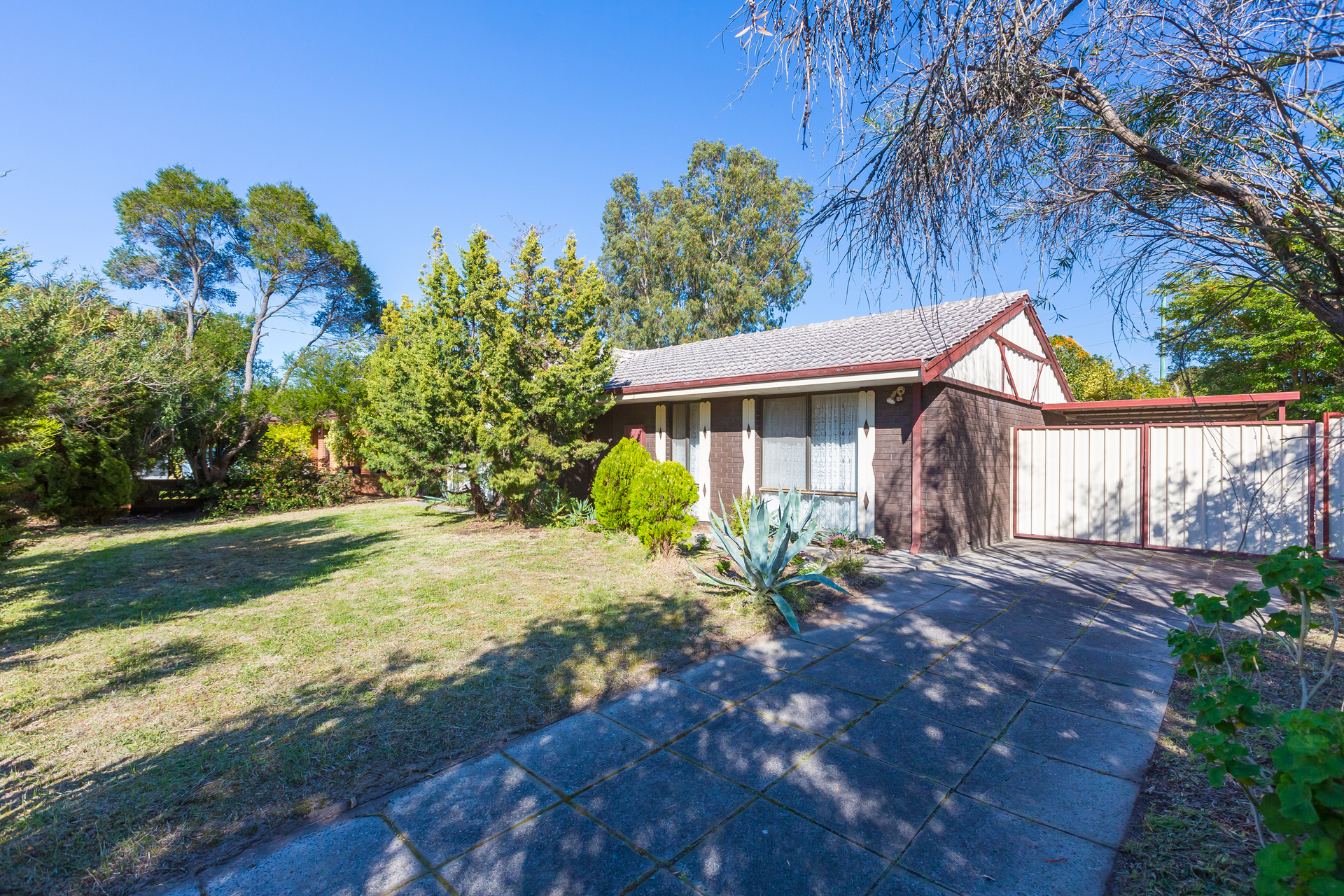 1 Lubberdina Court, Gosnells WA 6110