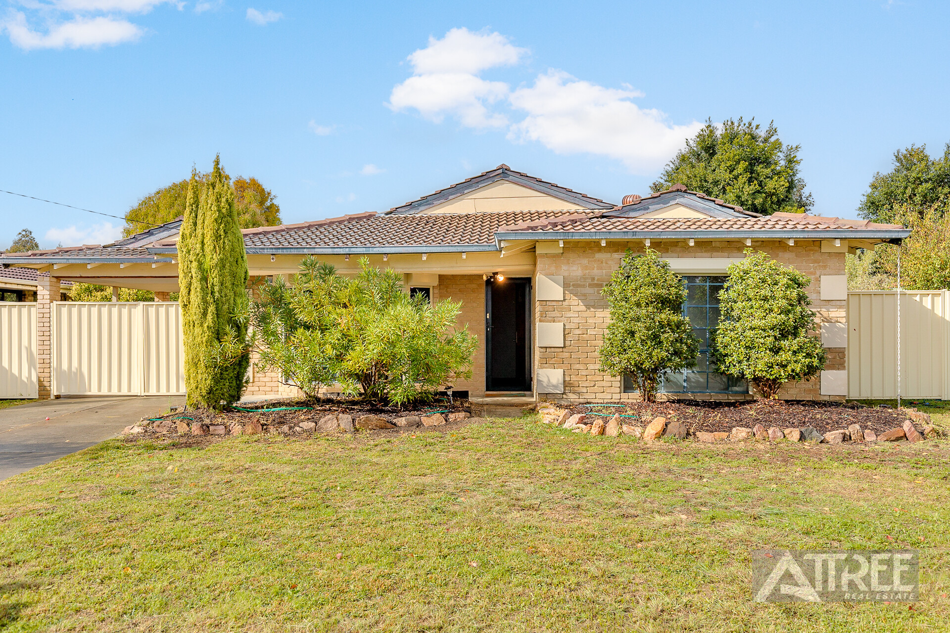 140 Dellar Road, Maddington WA 6109