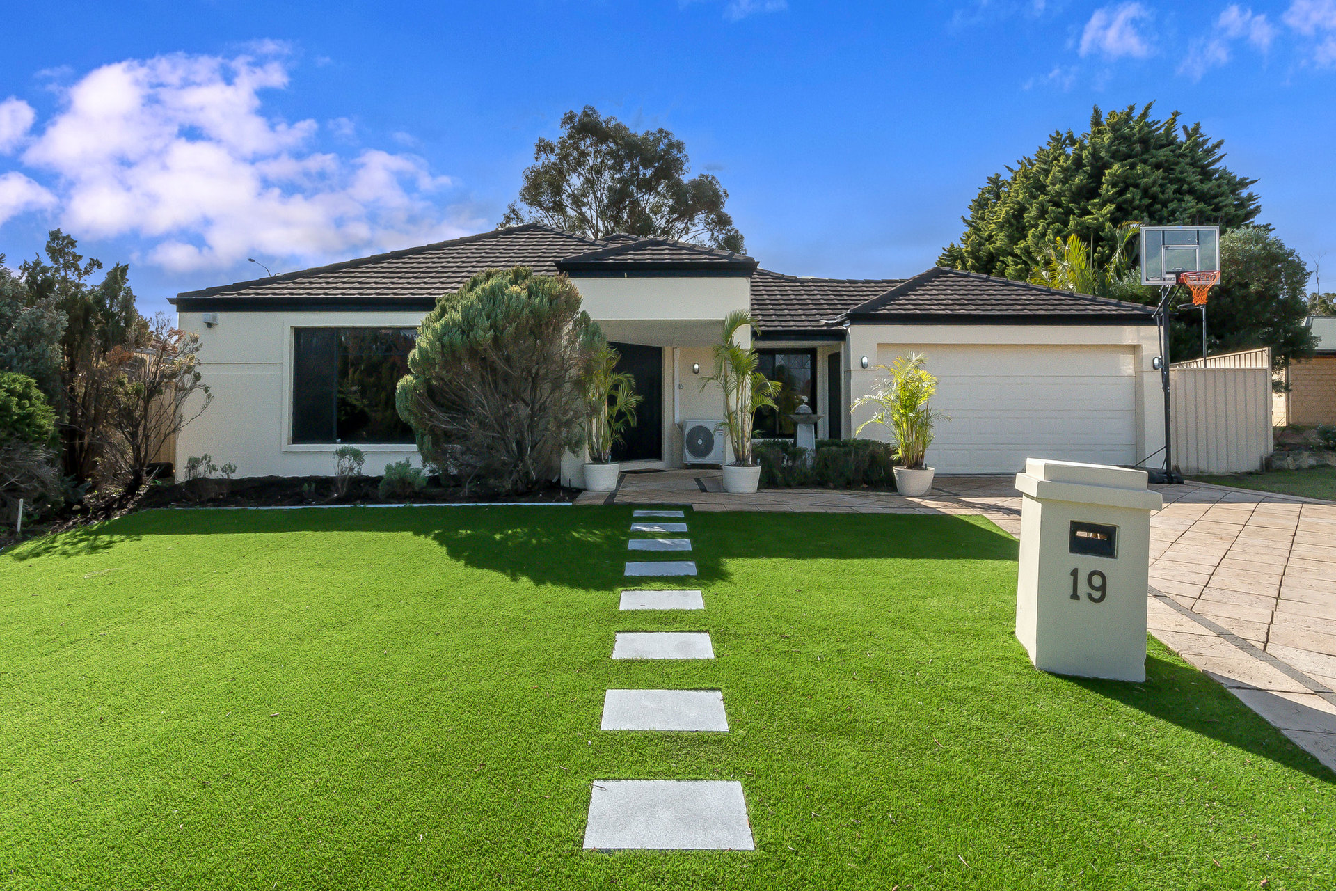 19 Jilakin Loop, Canning Vale WA 6155