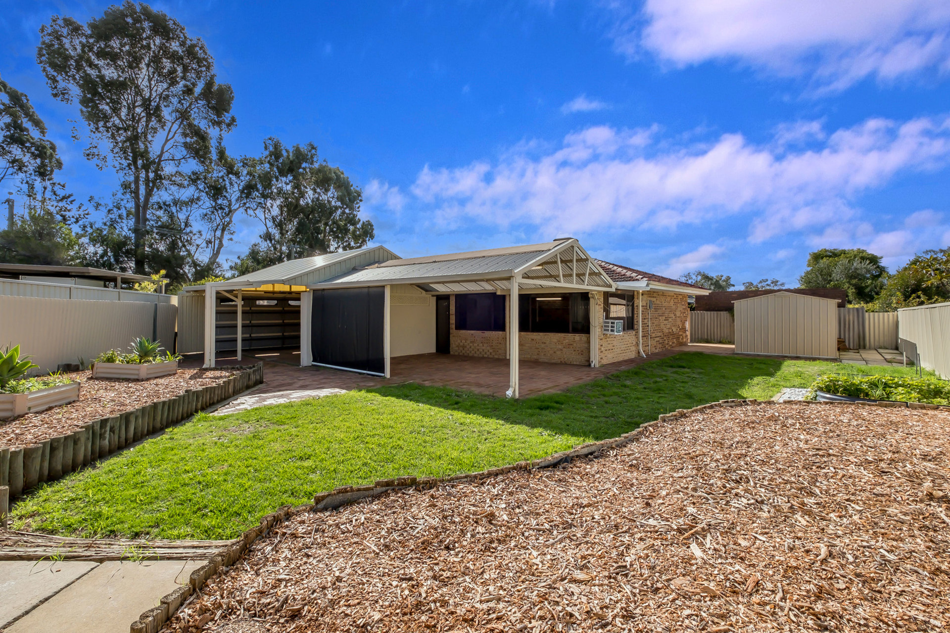 Listing image for 10 Hayes Court, Thornlie  WA  6108