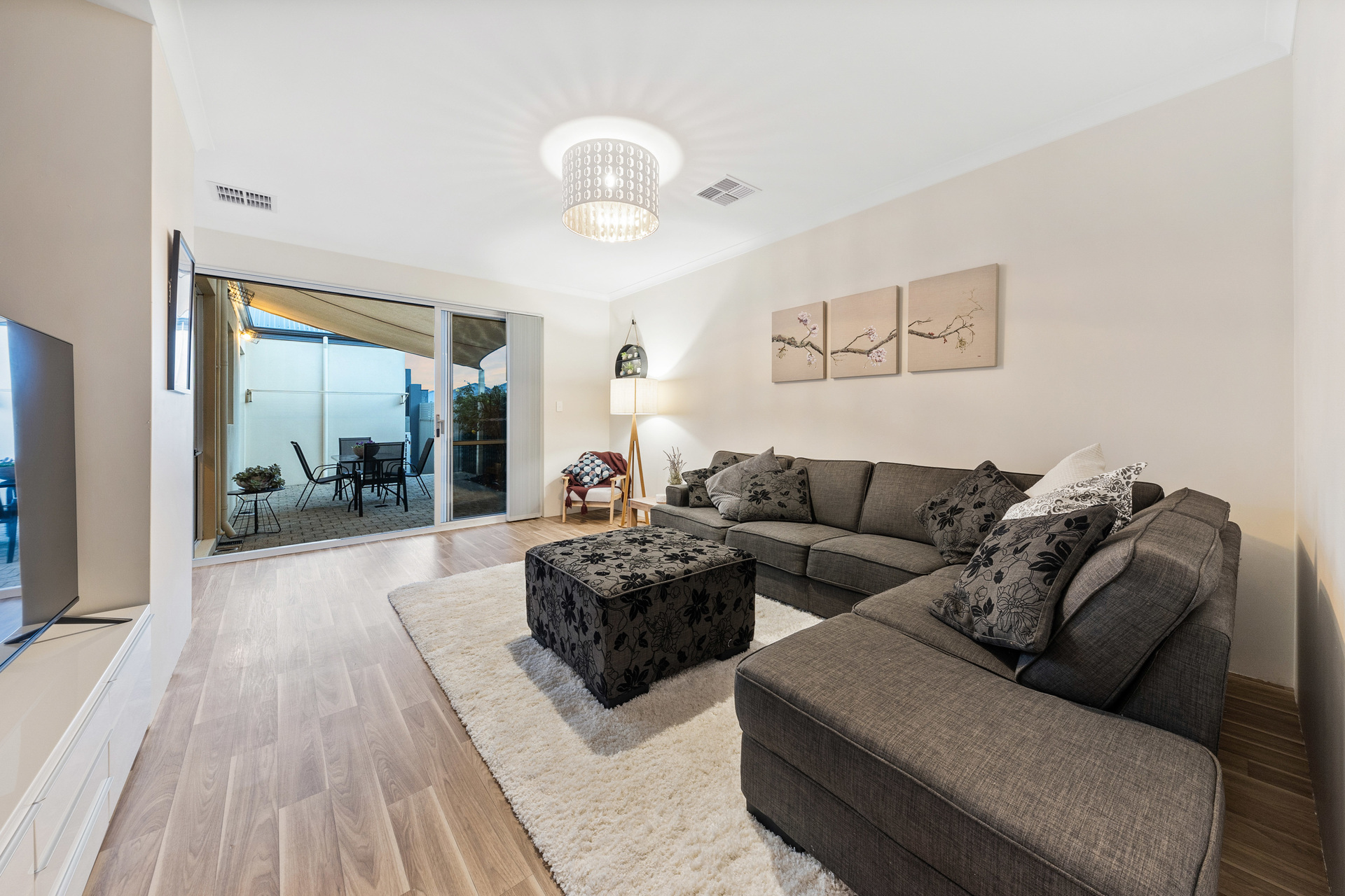 Listing image for 125 Broadway Boulevard, Piara Waters  WA  6112