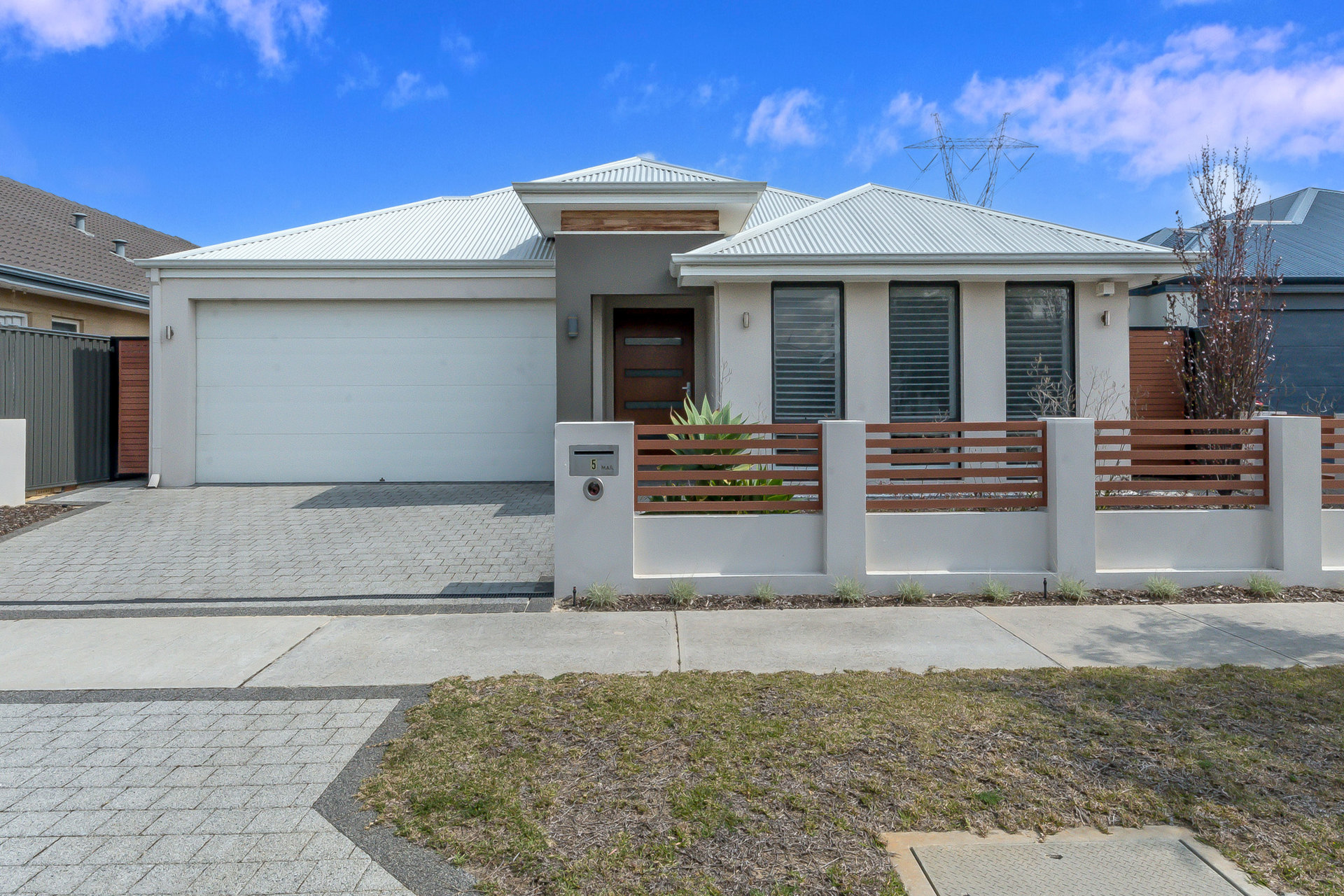 5 Basil Loop, Treeby WA 6164