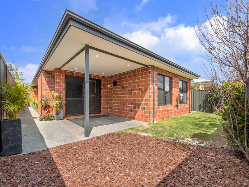 Listing image for 35 Woodville Road, Haynes  WA  6112