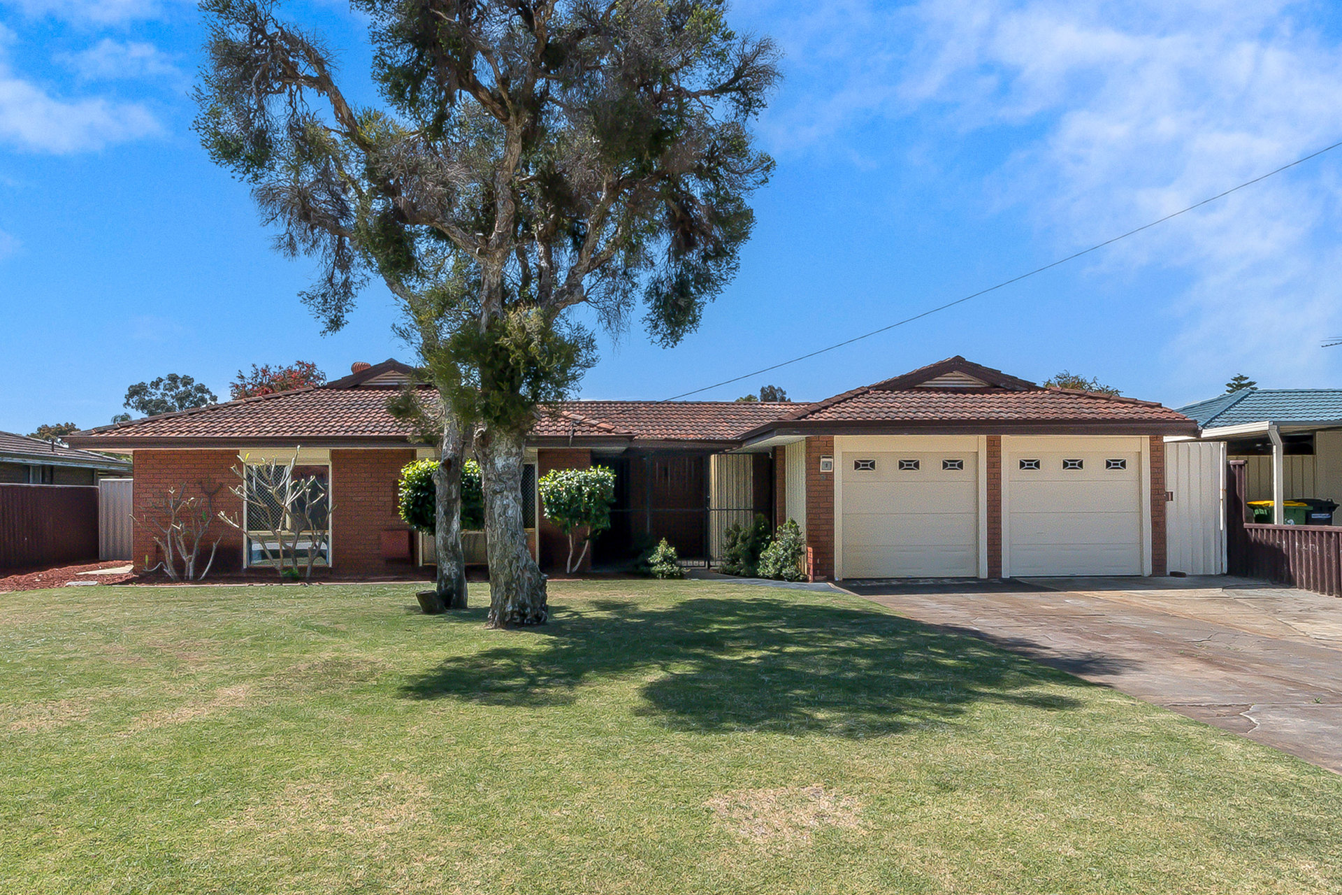 9 Cressida Way, Camillo WA 6111