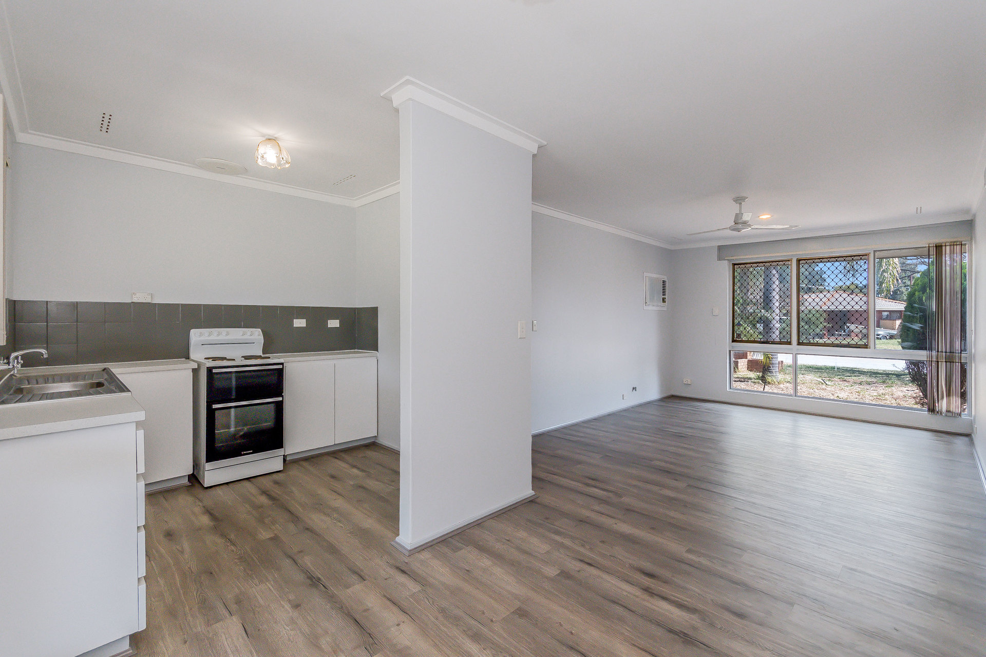 9 Leumeah Street, Armadale WA 6112