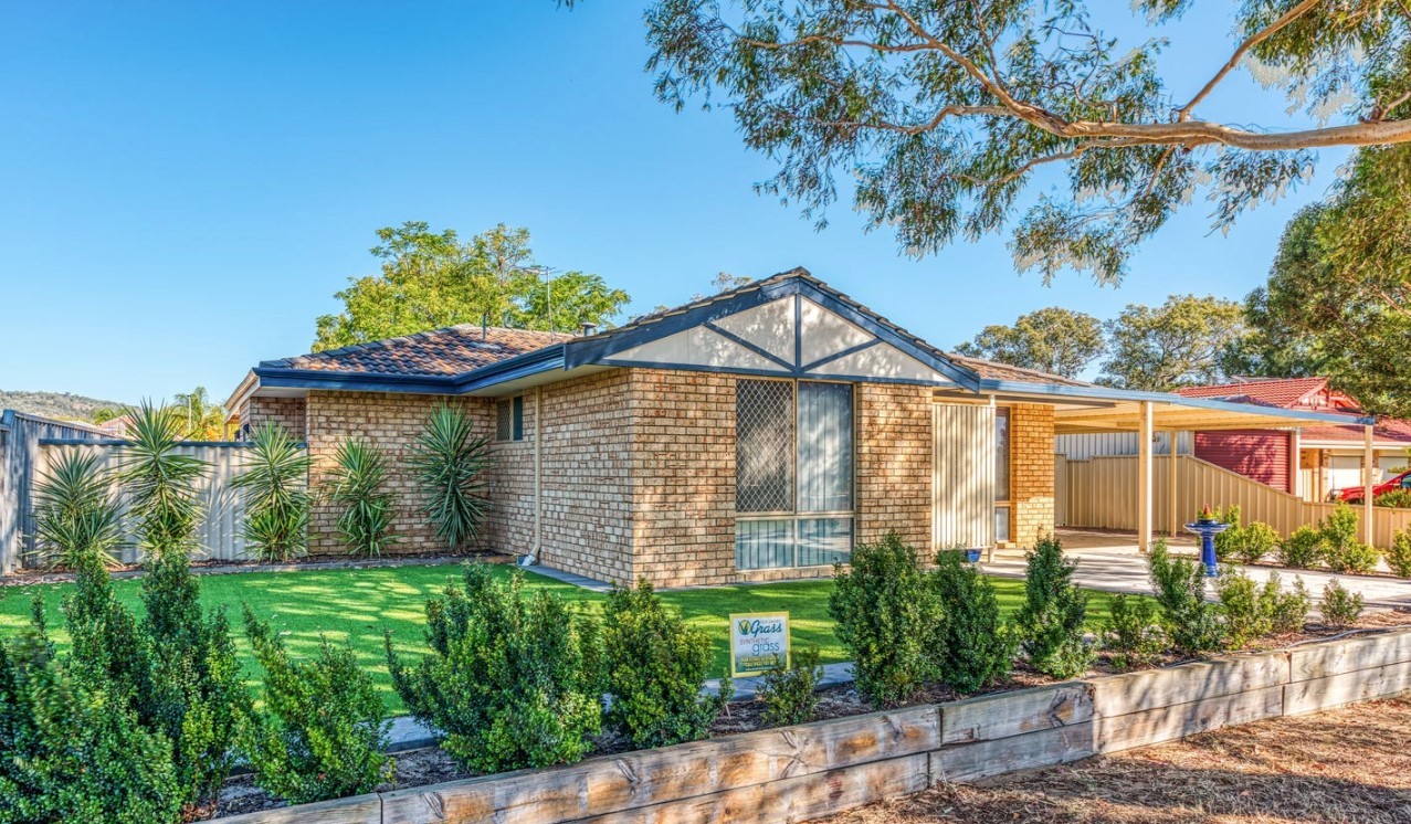 Listing image for 16 Sittella Plaza, Brookdale  WA  6112