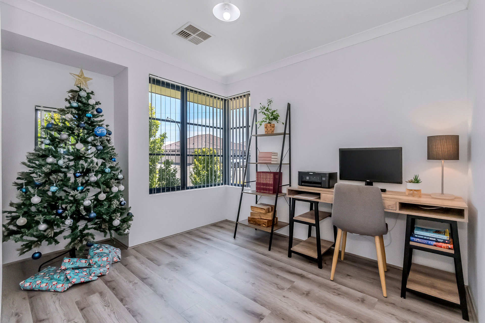 Listing image for 27 St Tropez Gardens, Piara Waters  WA  6112