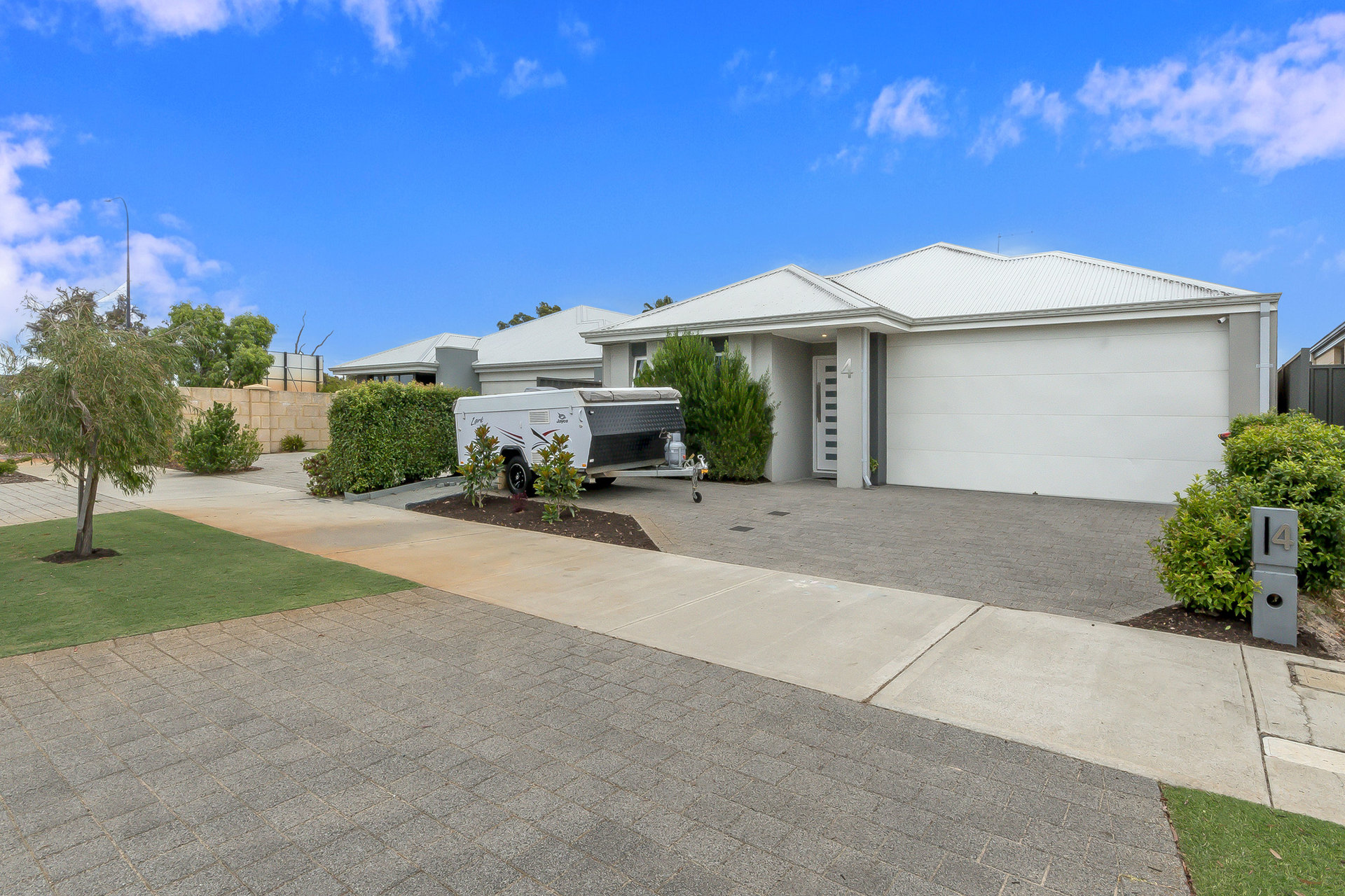 Listing image for 4 Lentara View, Hilbert  WA  6112