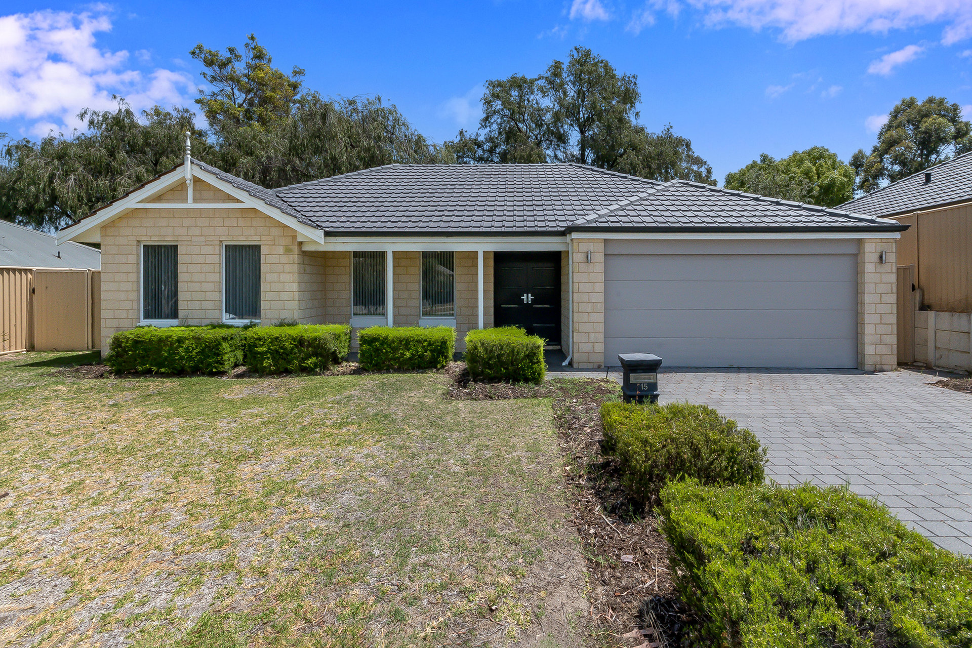 15 Adenine Bend, Piara Waters WA 6112