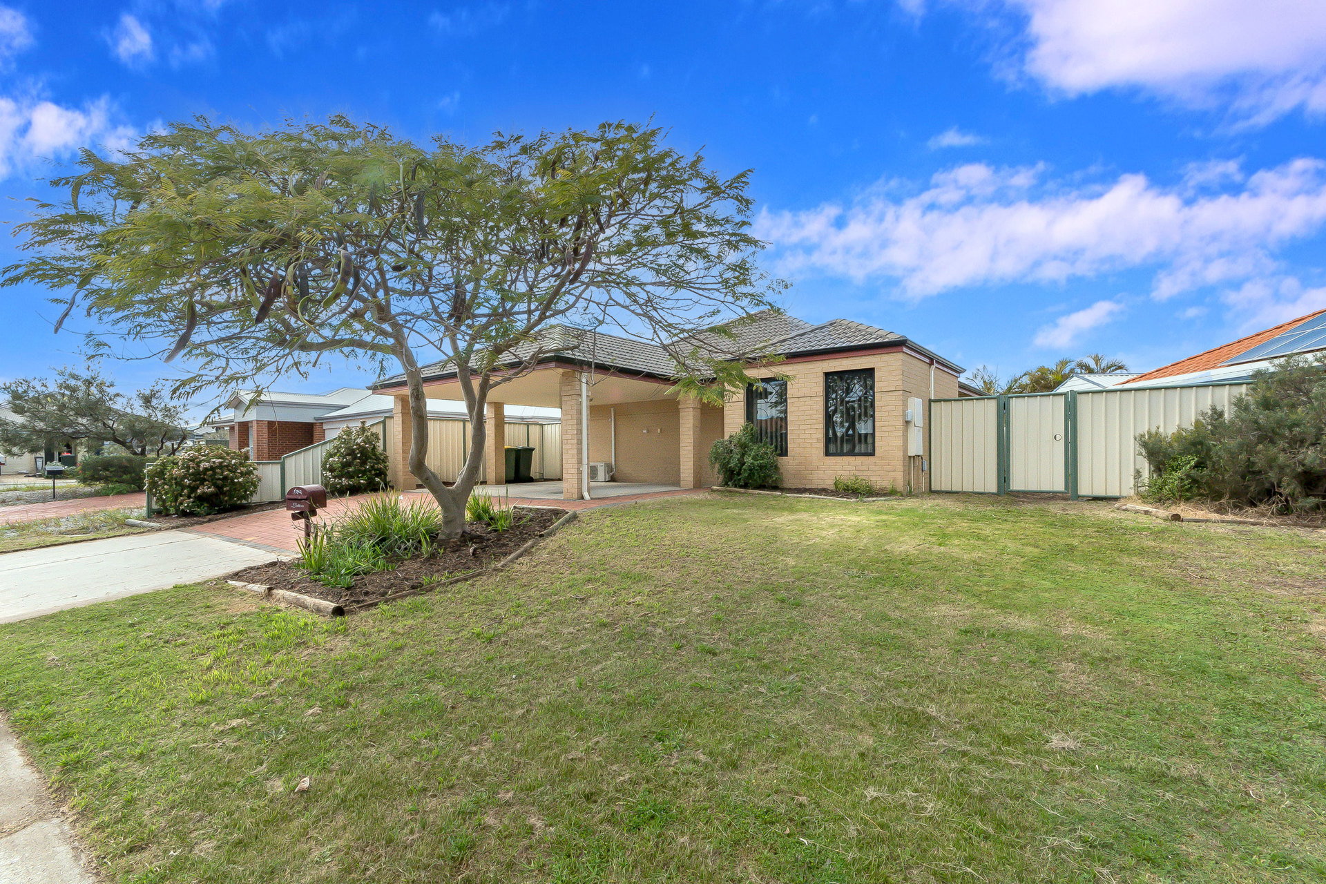 1 Donegal Court, Seville Grove WA 6112
