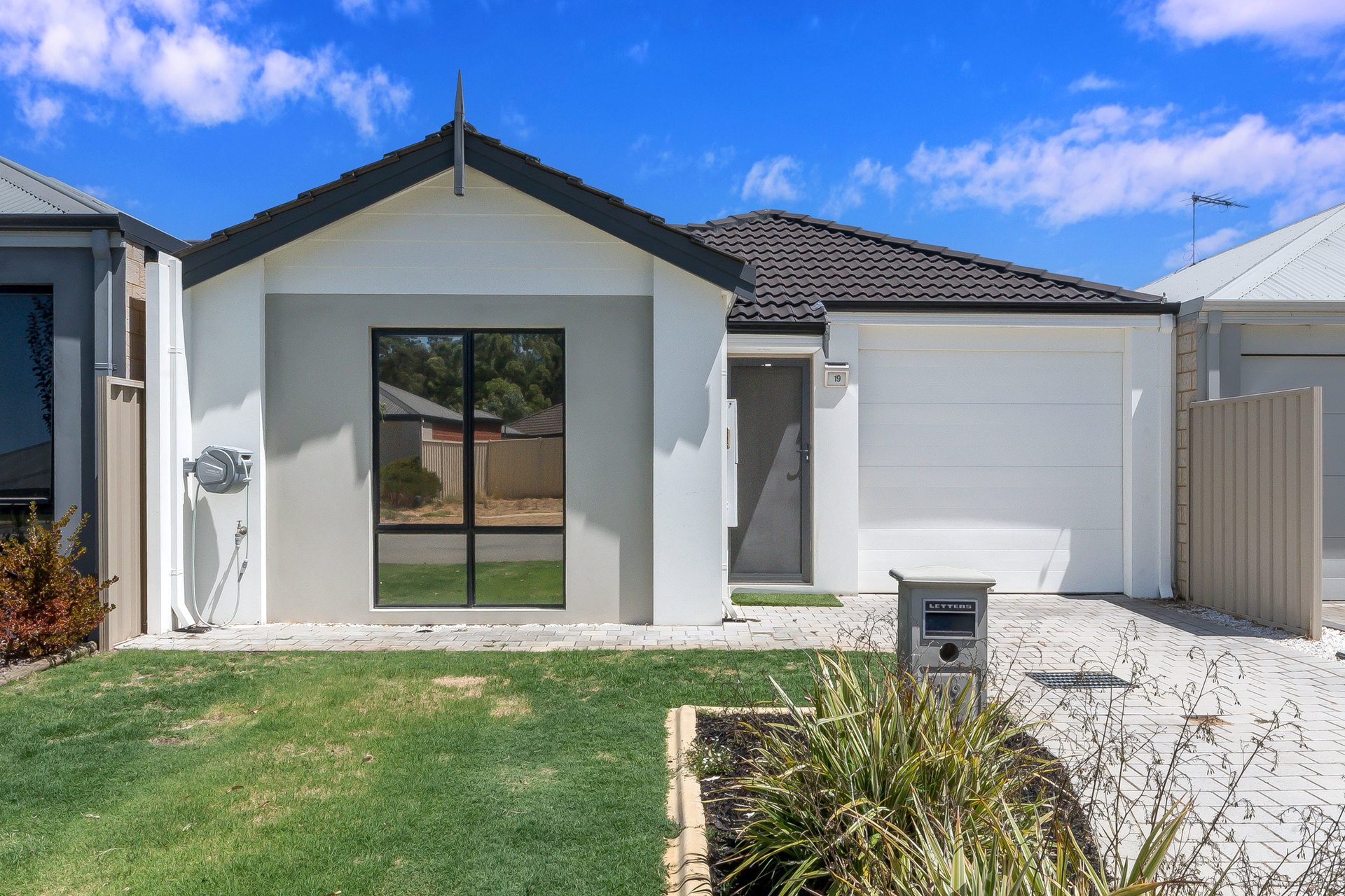 Listing image for 19 Windom Road, Haynes  WA  6112