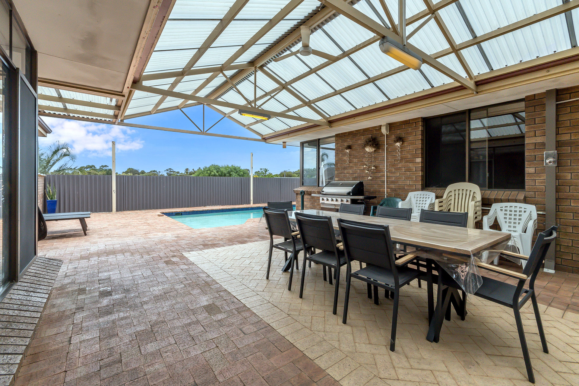 Listing image for 16 Tern Loop, Yangebup  WA  6164