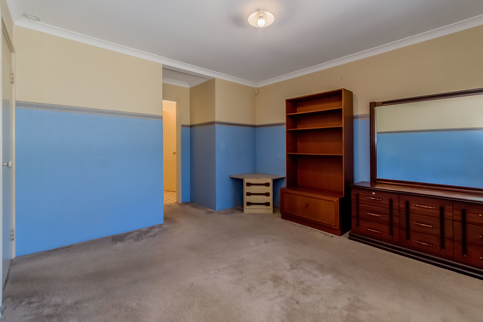 Listing image for 1/8 Leslie Street, Cannington  WA  6107