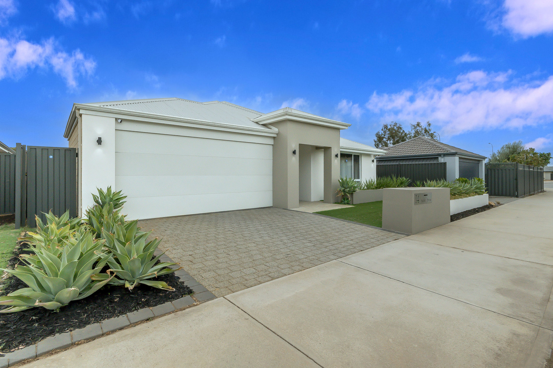 Listing image for 14 Nesbit Drive, Haynes  WA  6112