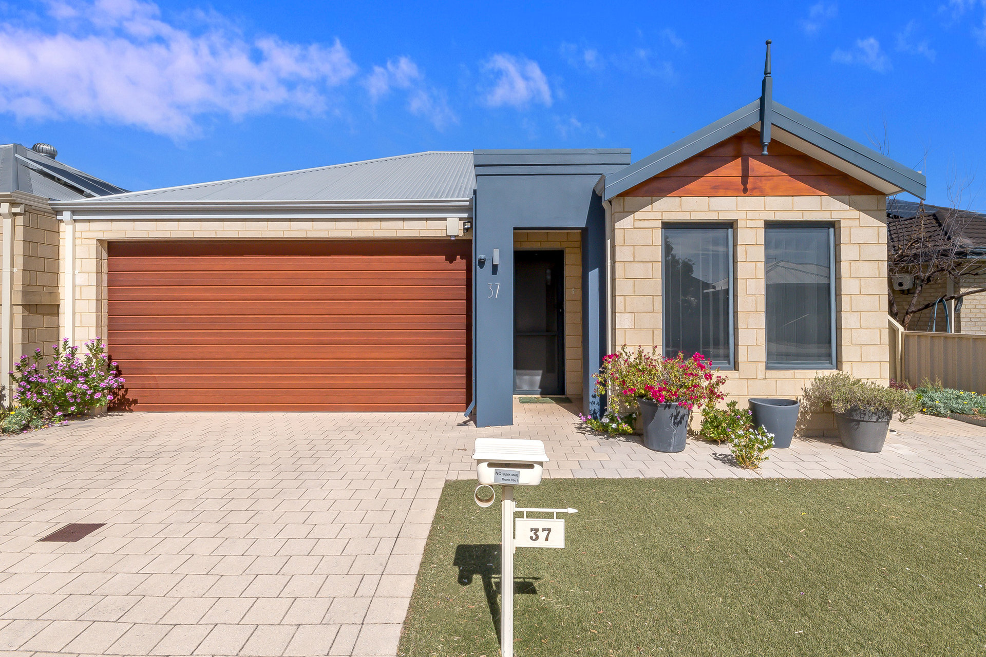 Listing image for 37 Holmes Street, Southern River  WA  6110