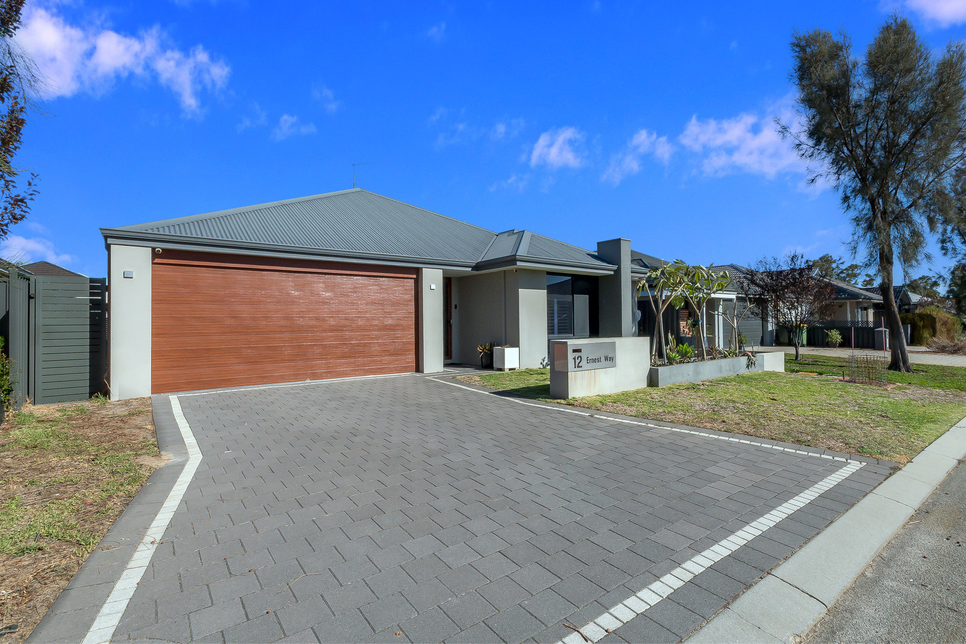 12 Ernest Way, Hilbert WA 6112