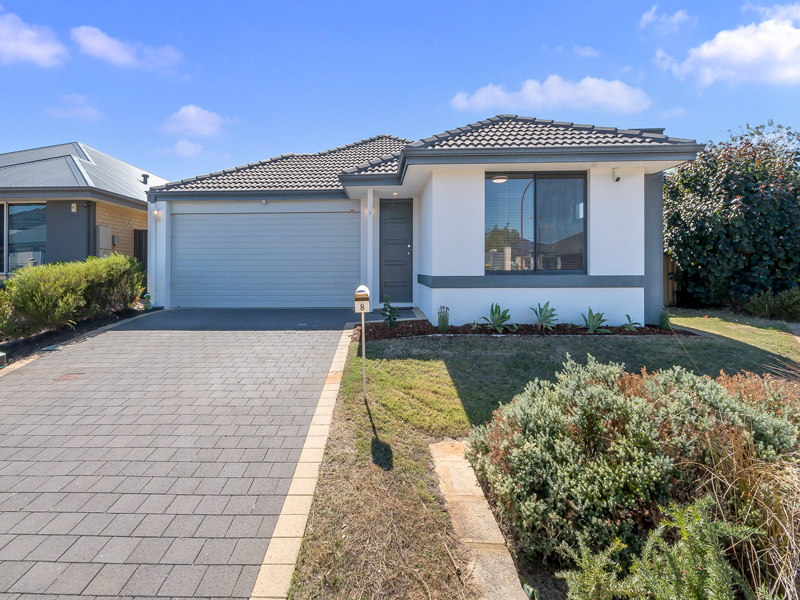 8 Nene Road, Southern River WA 6110