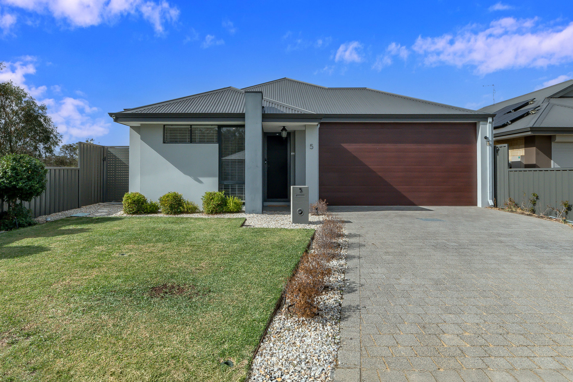 5 Rainier Road, Hilbert WA 6112