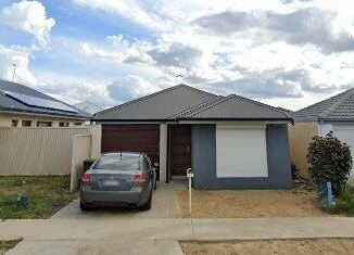 Listing image for 32 Siltstone Road, Haynes  WA  6112