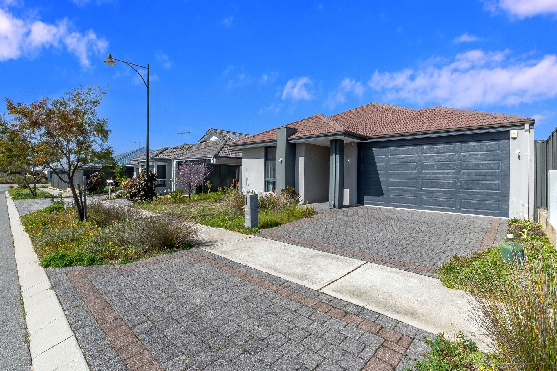 11 Basil Loop, Treeby WA 6164