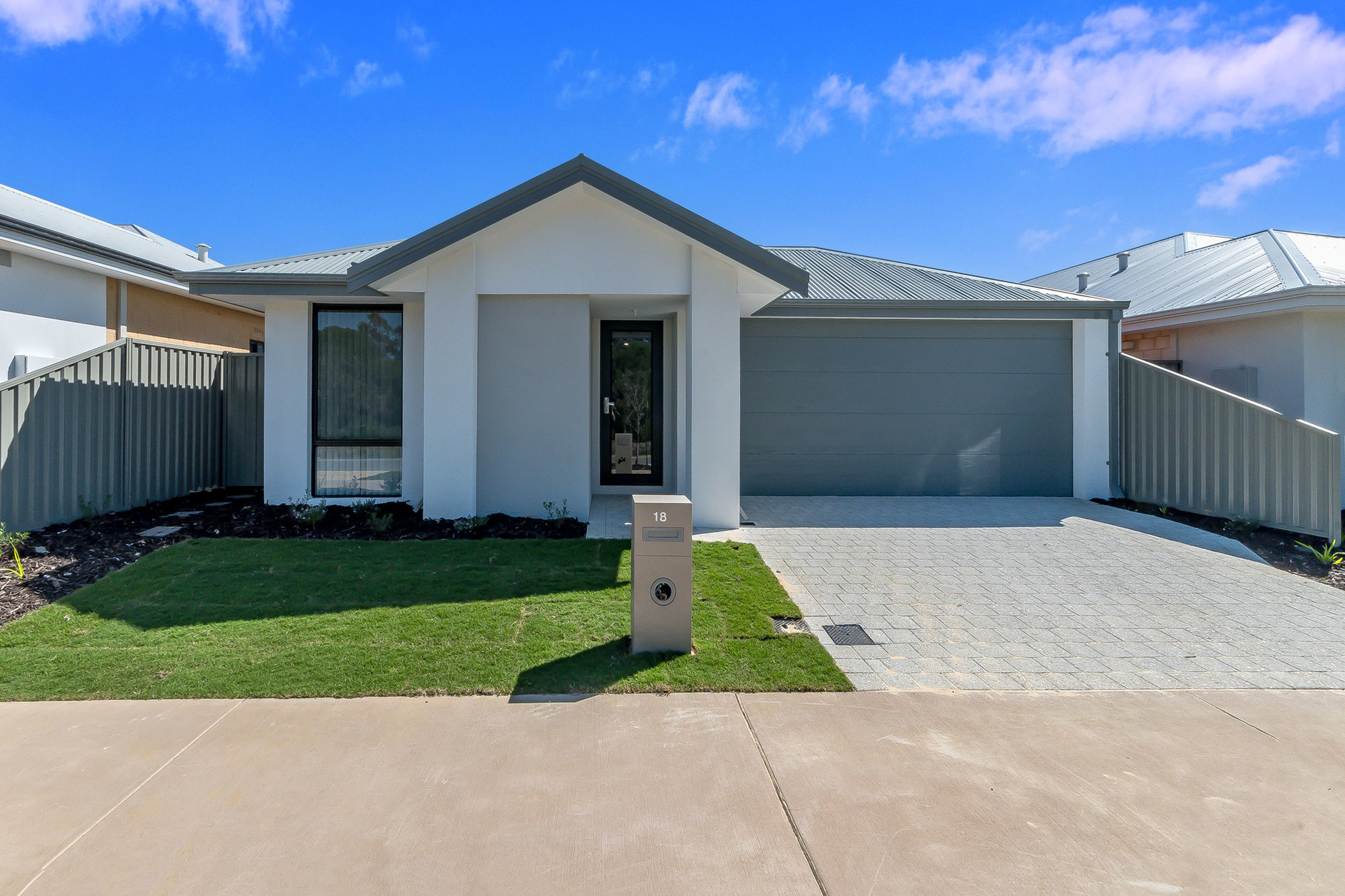 18 Sase Frontage, South Yunderup WA 6208