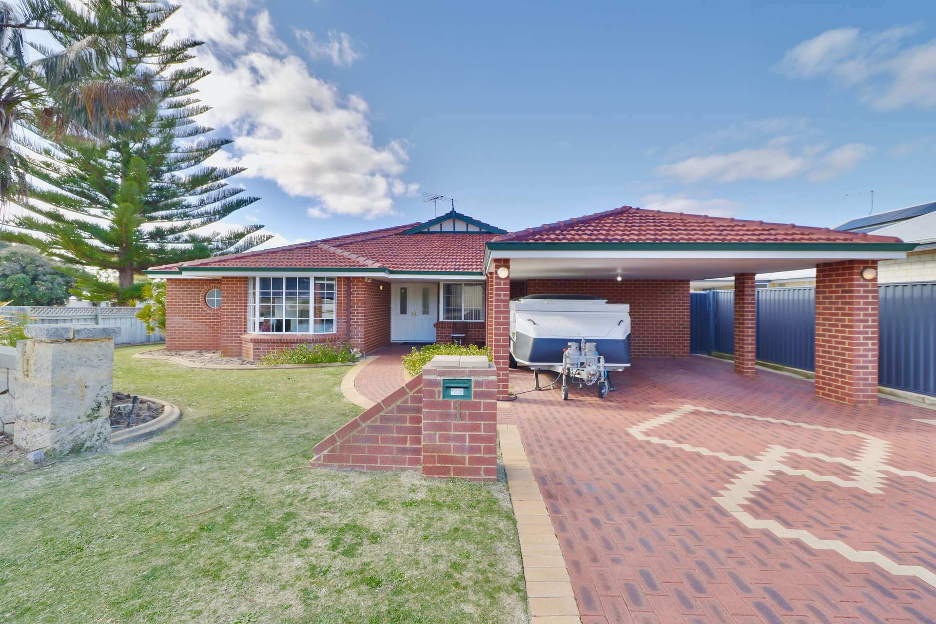 1 Galway Gardens, Warnbro WA 6169
