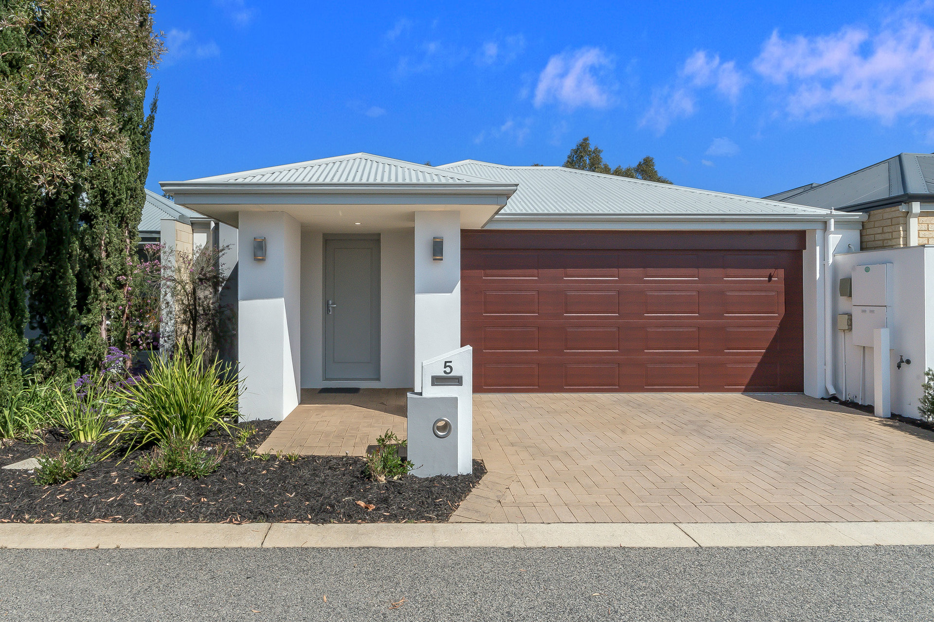 Listing image for 5 Gleeson Way, Harrisdale  WA  6112