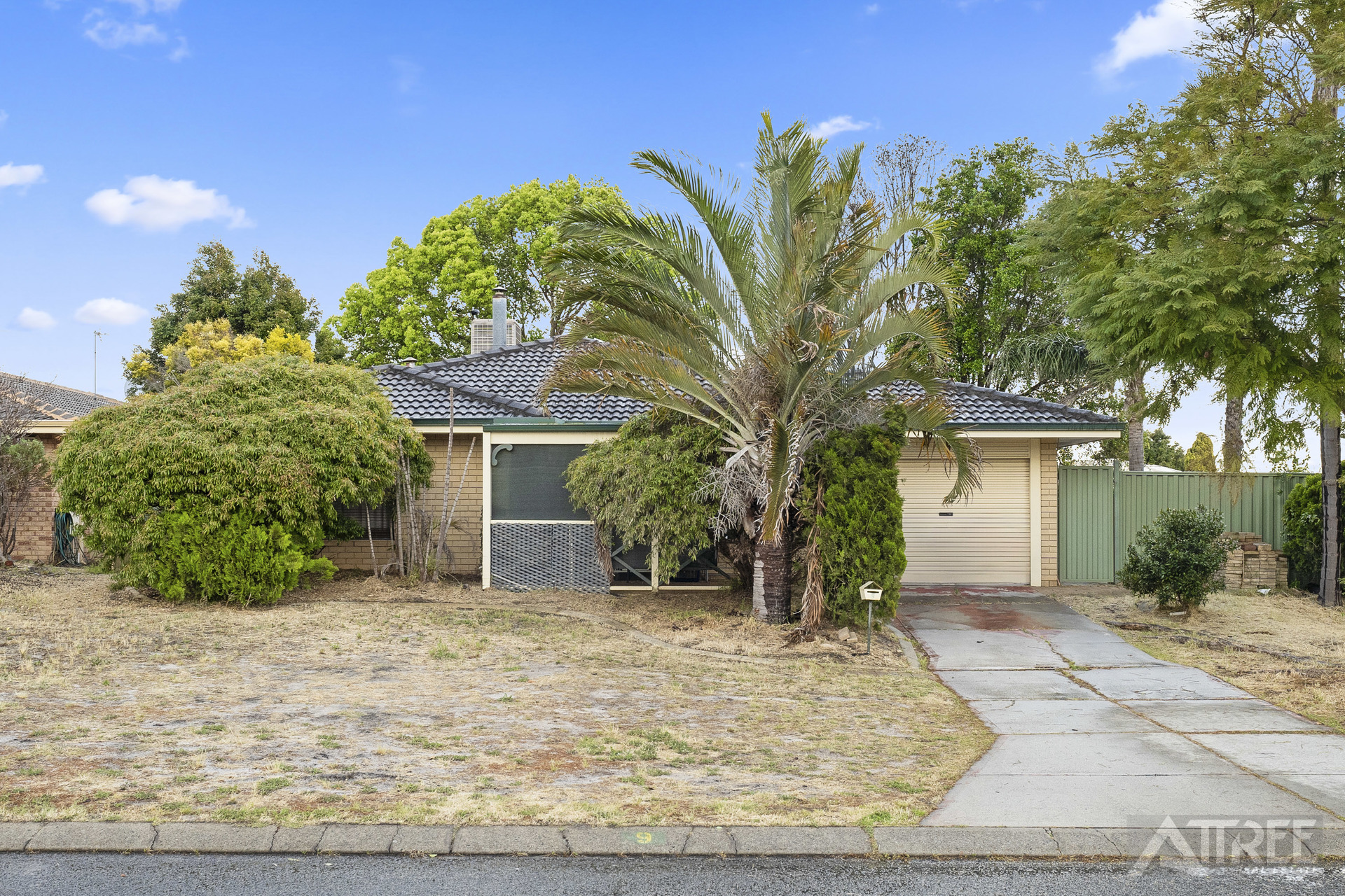 Listing image for 9 Hickory Drive, Thornlie  WA  6108
