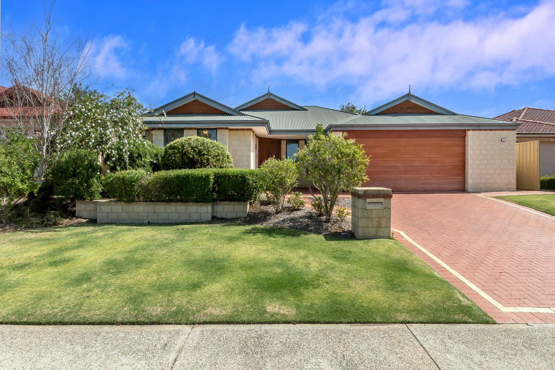 27 Burnside Terrace, Canning Vale WA 6155