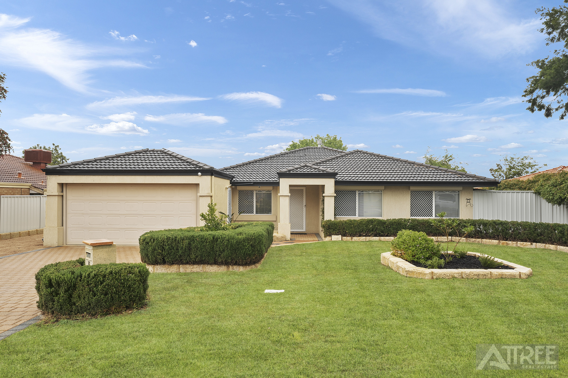 Listing image for 33 Hartwell Parade, Jandakot  WA  6164