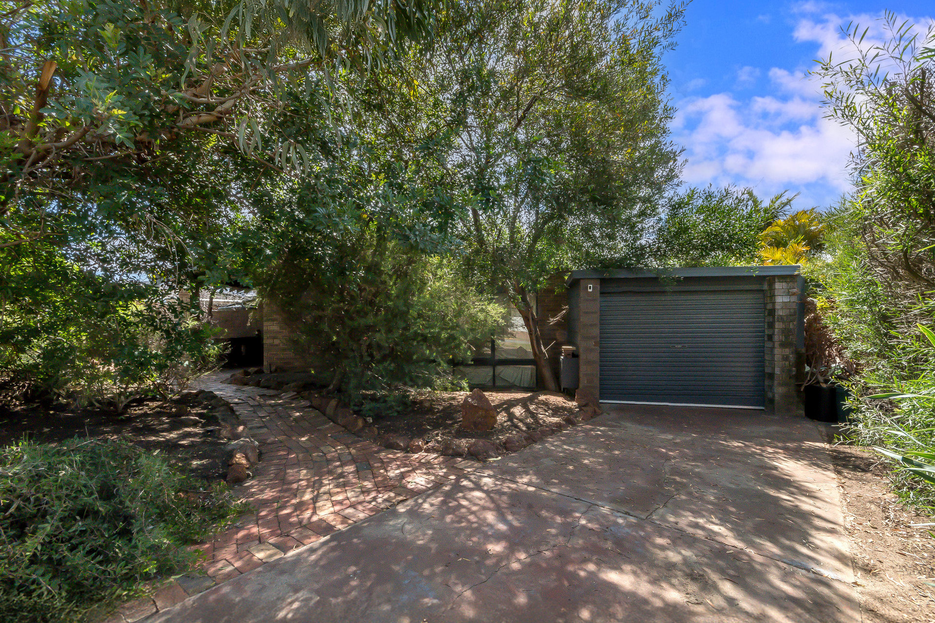 37 Matthew Way, Thornlie WA 6108