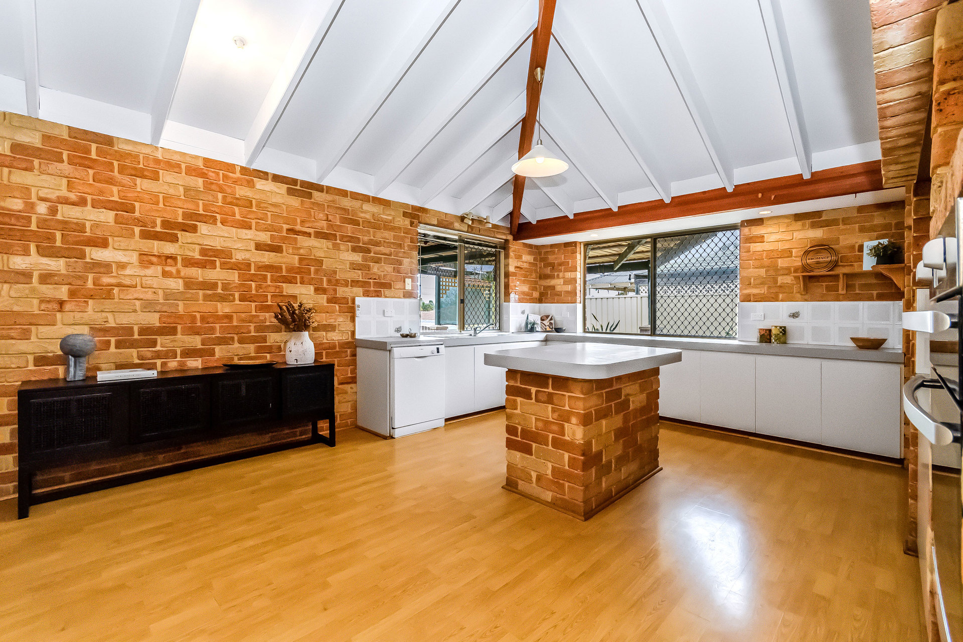 13 Peak View, Canning Vale WA 6155