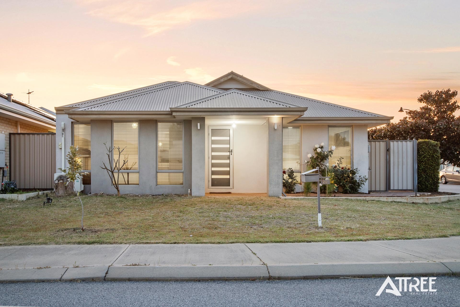 20 St Tropez Gardens, Piara Waters WA 6112