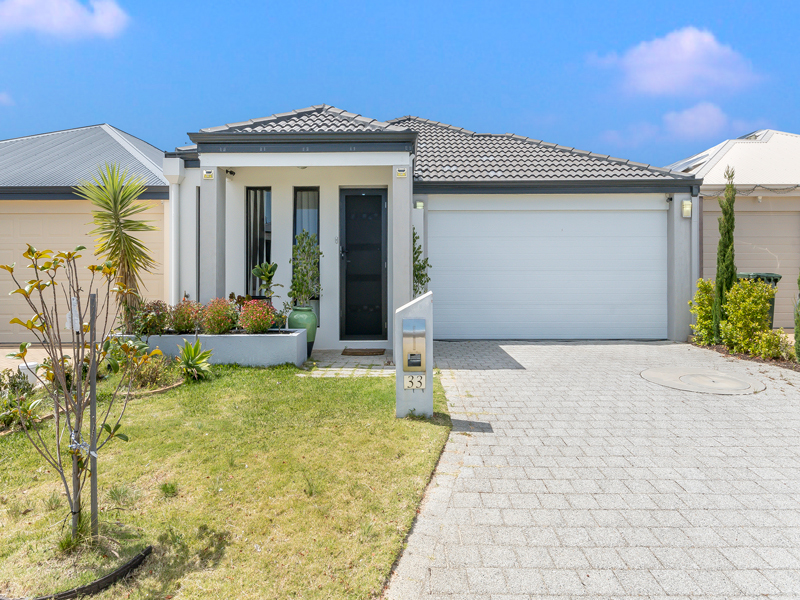 33 Portsmouth Way, Harrisdale WA 6112