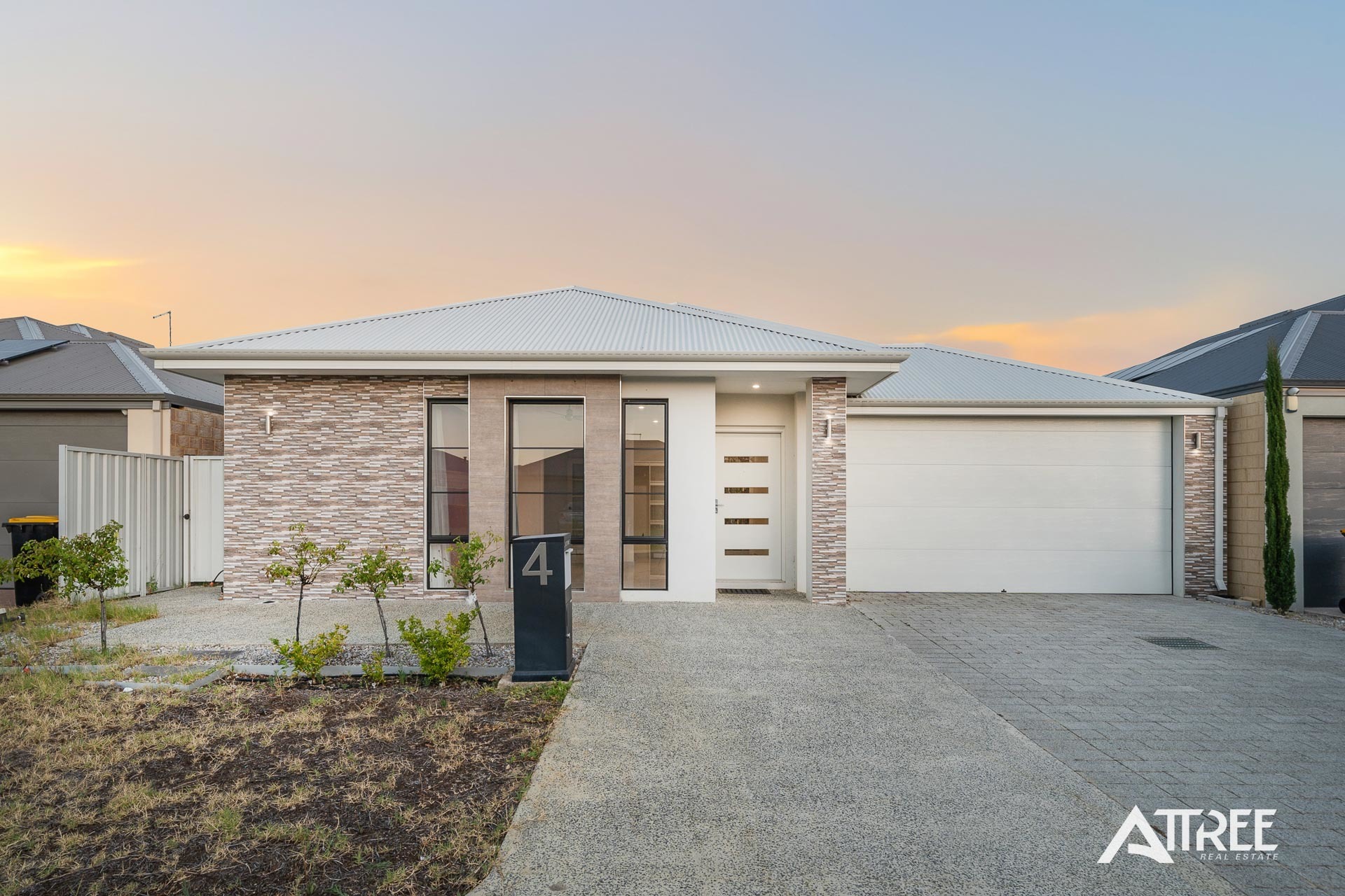 4 Anzio Road, Piara Waters WA 6112