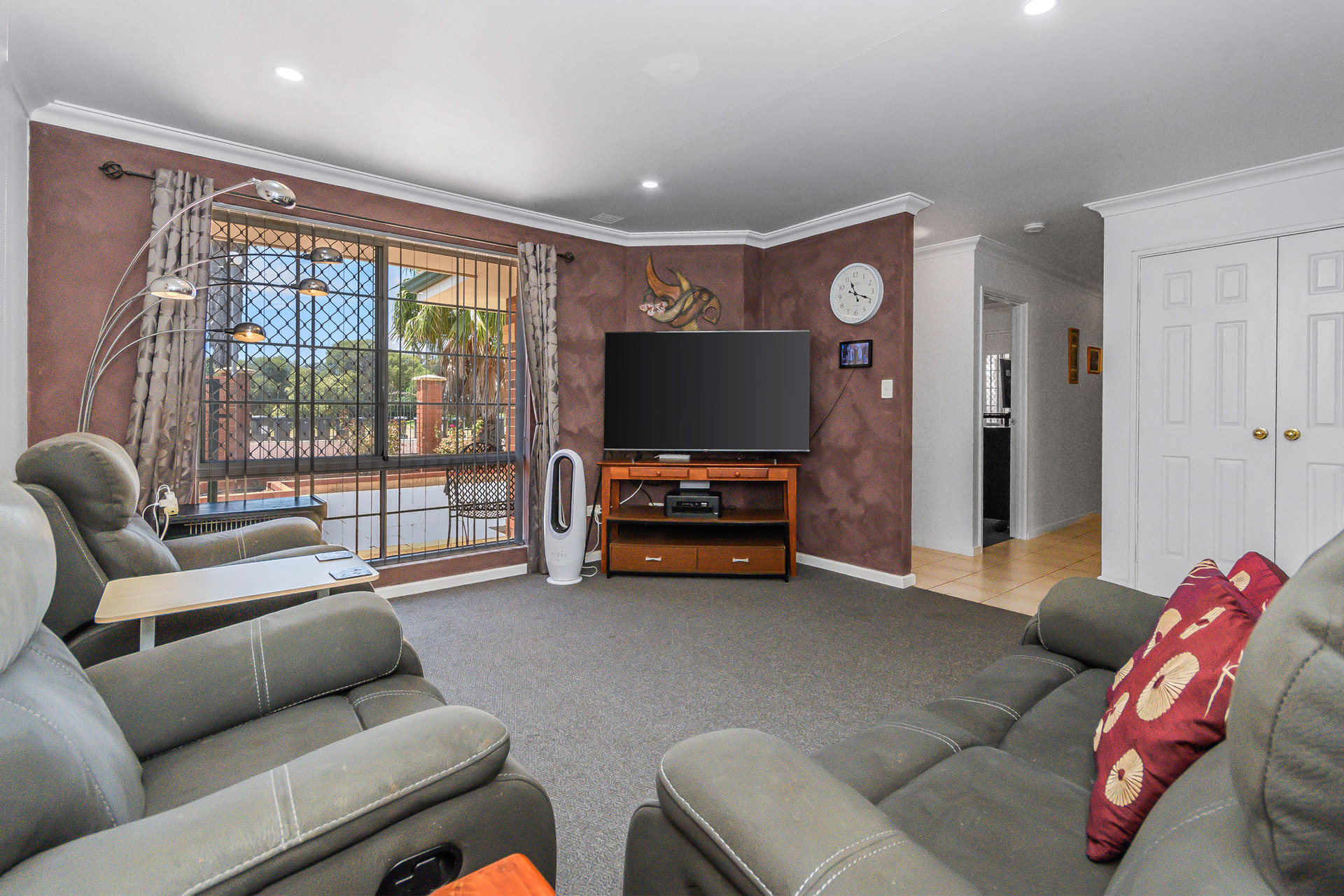 1/22 Swingler Way, Gosnells WA 6110