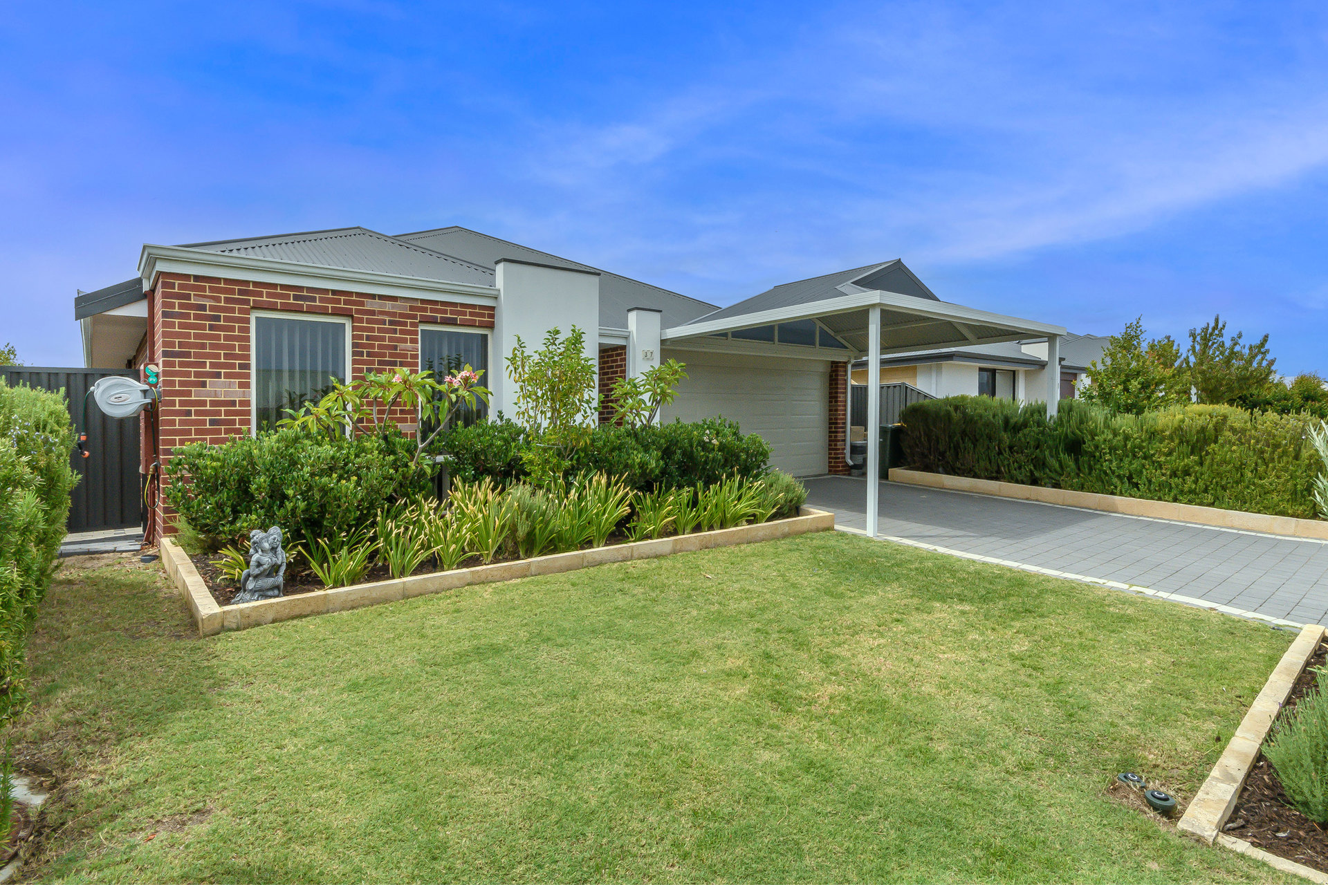 37 Balivanich Loop, Seville Grove WA 6112