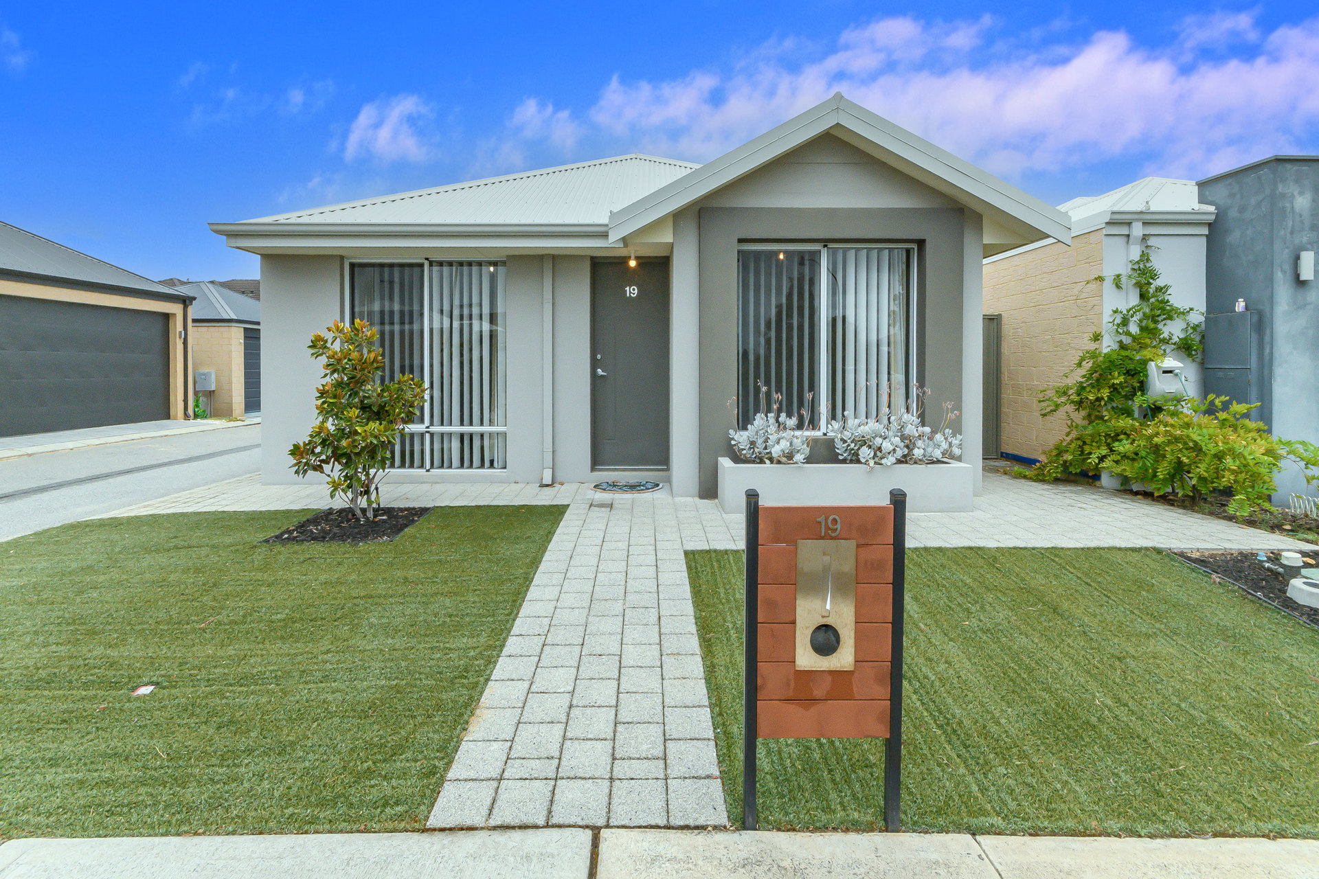 Listing image for 19 Sweetgum Way, Piara Waters  WA  6112