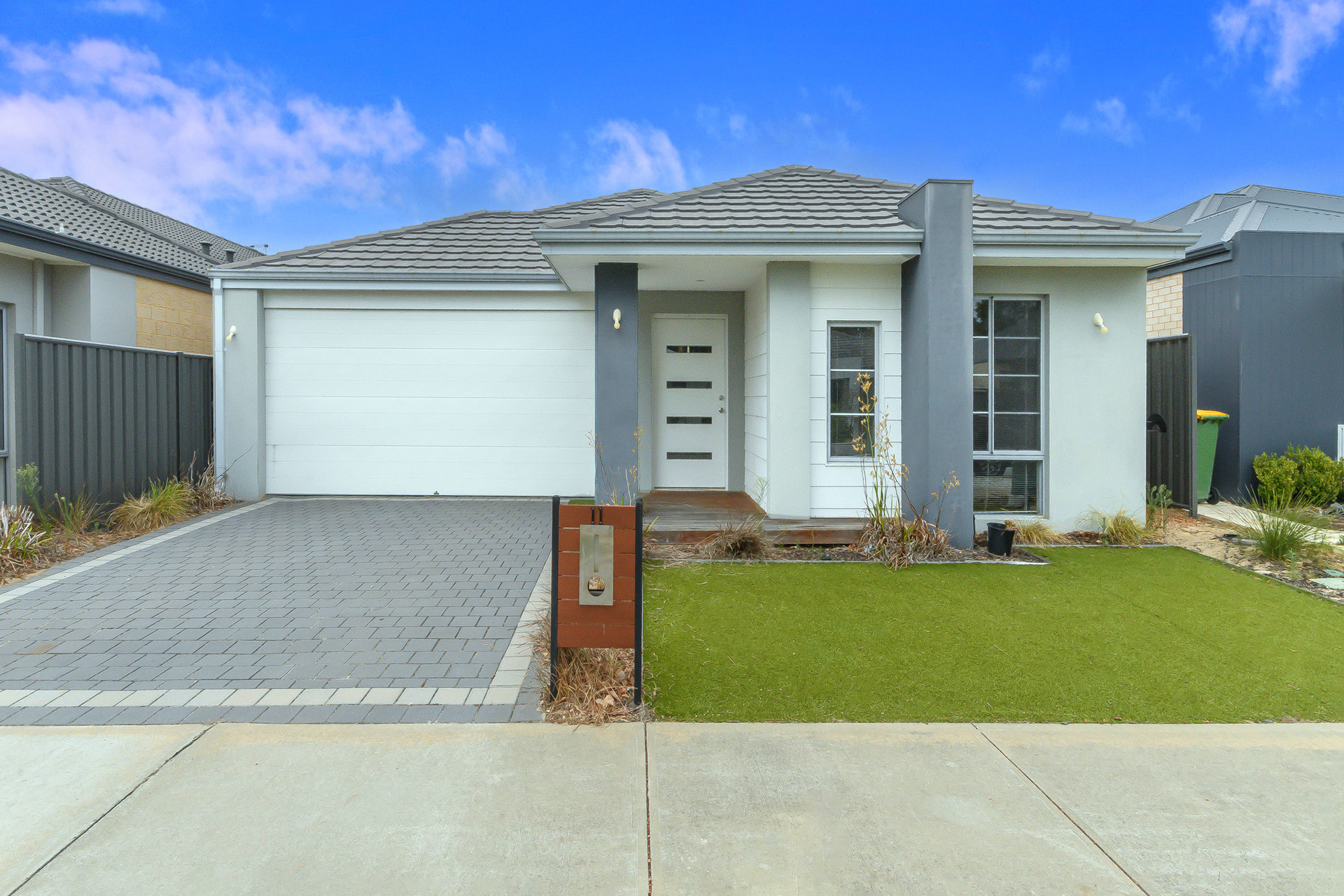 11 Grapestone Road, Piara Waters WA 6112