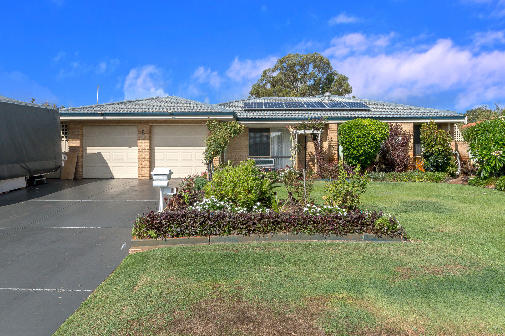 5 Coombs Place, Bateman WA 6150